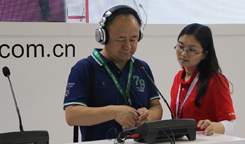 Gonsin Dazzling Landing At Prolight+sound Guangzhou 2015 Gonsin Dazzling Landing At Prolight+sound Guangzhou 2015