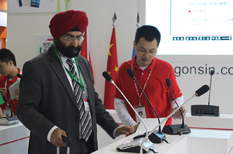 Gonsin Dazzling Landing At Prolight+sound Guangzhou 2015 Gonsin Dazzling Landing At Prolight+sound Guangzhou 2015