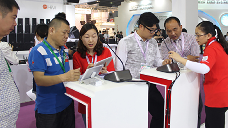 Gonsin Dazzling Landing At Prolight+sound Guangzhou 2015 Gonsin Dazzling Landing At Prolight+sound Guangzhou 2015