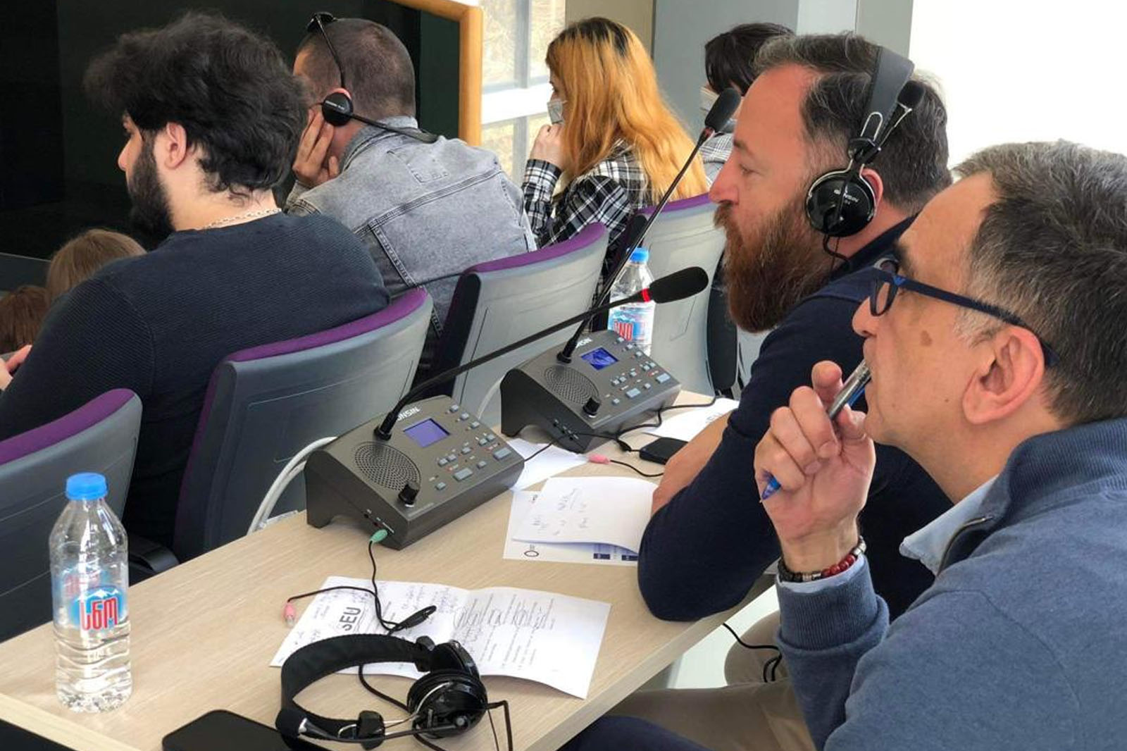 The_Role_of_Skilled_Interpreters_and_Their_Collaboration_with_Simultaneous_Translation_Technology-3.jpg The_Role_of_Skilled_Interpreters_and_Their_Collaboration_with_Simultaneous_Translation_Technology-3.jpg