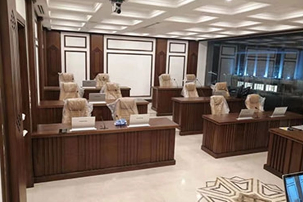 نظام المؤتمرات اللاورقية من Gonsin المطبق في غرفة مكة، المملكة العربية السعودية