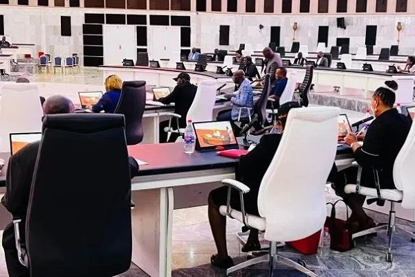 نظام مناقشة المؤتمرات: أداة لتحسين التواصل في الاجتماعات
