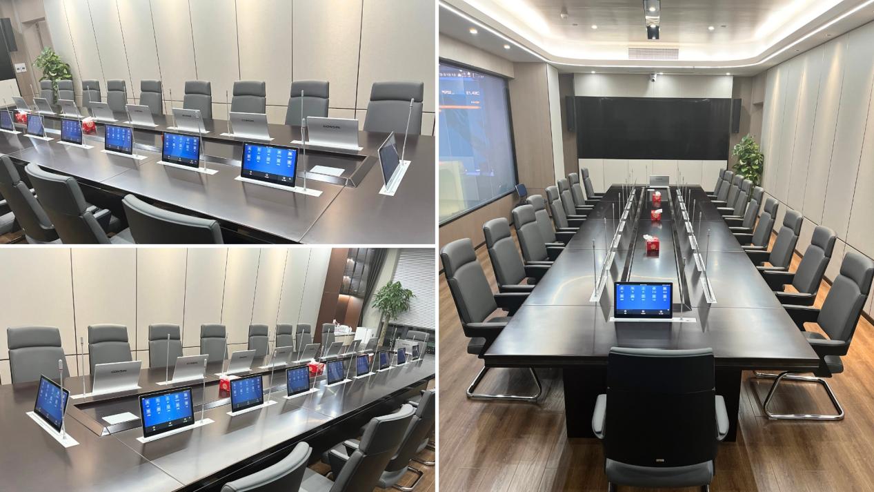 Command_Center_of_Shanghai_Ferry_Co.,_Ltd._by_GONSIN.jpg